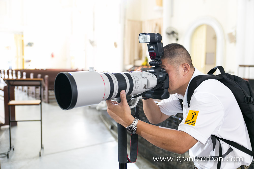 Wedding Photographer with the first Canon 200-400 F4L in Malaysia