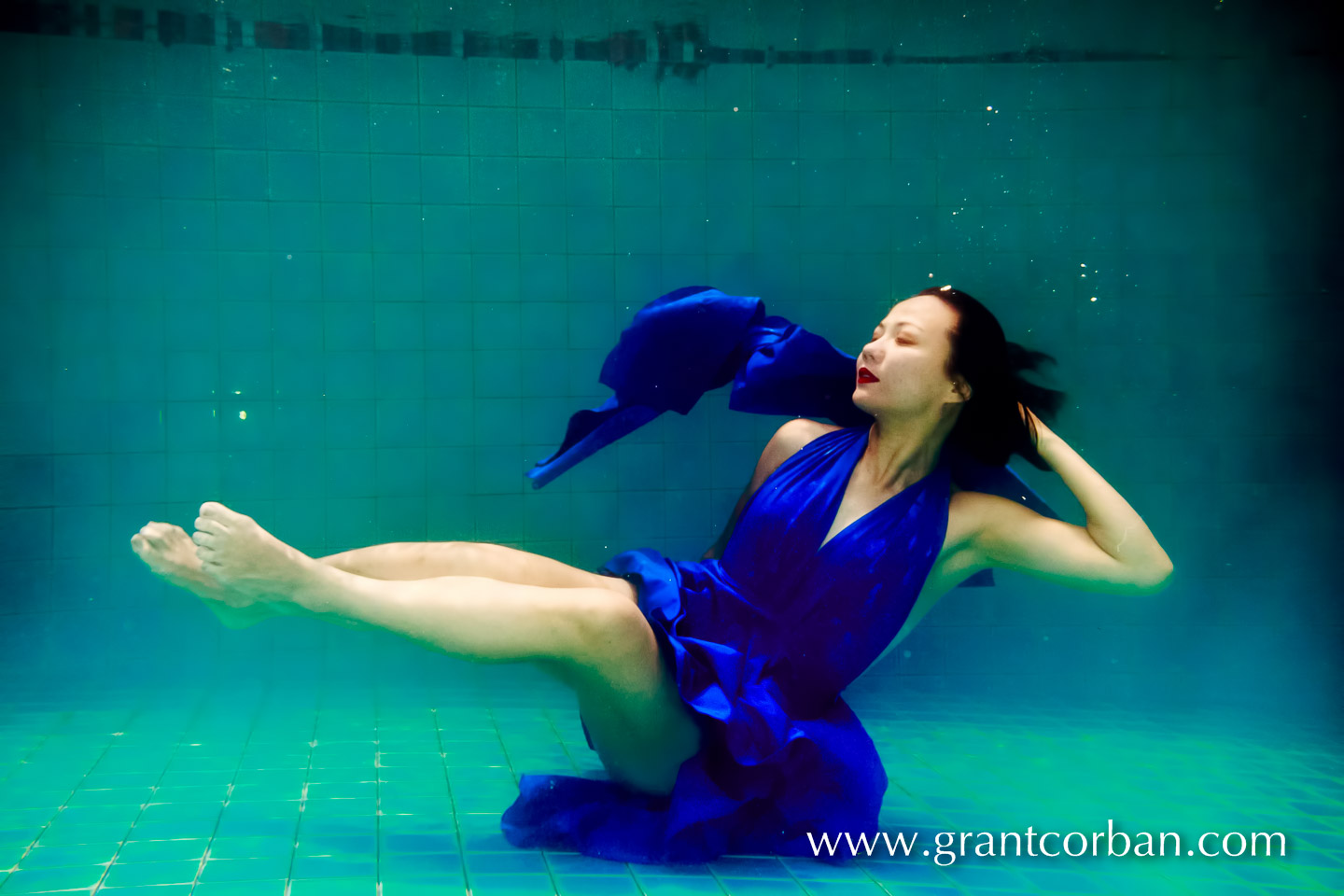 underwater pool portrait photography