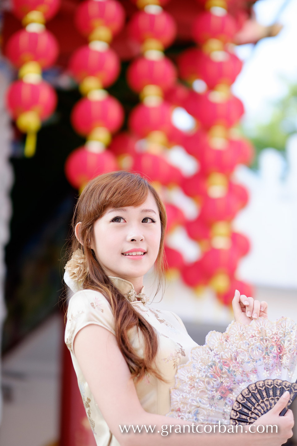 Thean Hou Temple Fuji XT-1 56mm f1.2 APD lens Chinese New Year Model Portrait photography