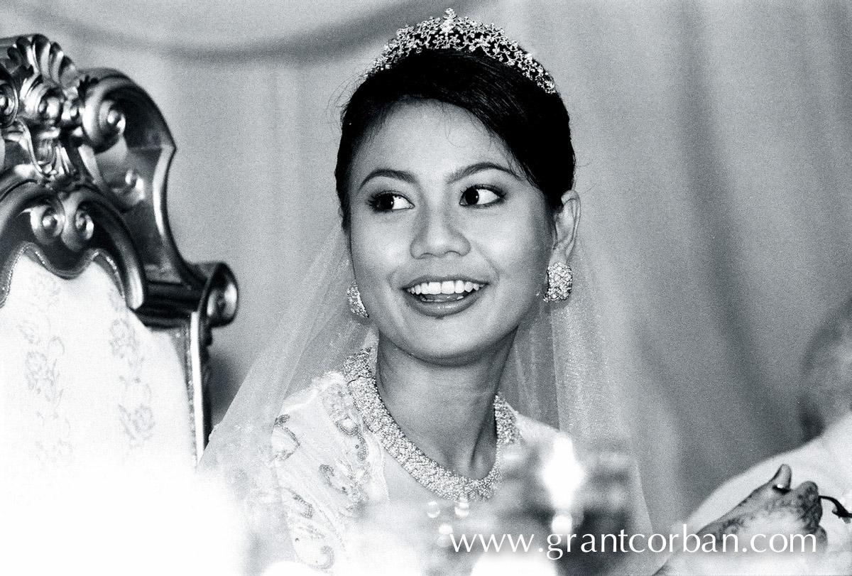 traditional malay wedding using black and white film in Kuala lumpur