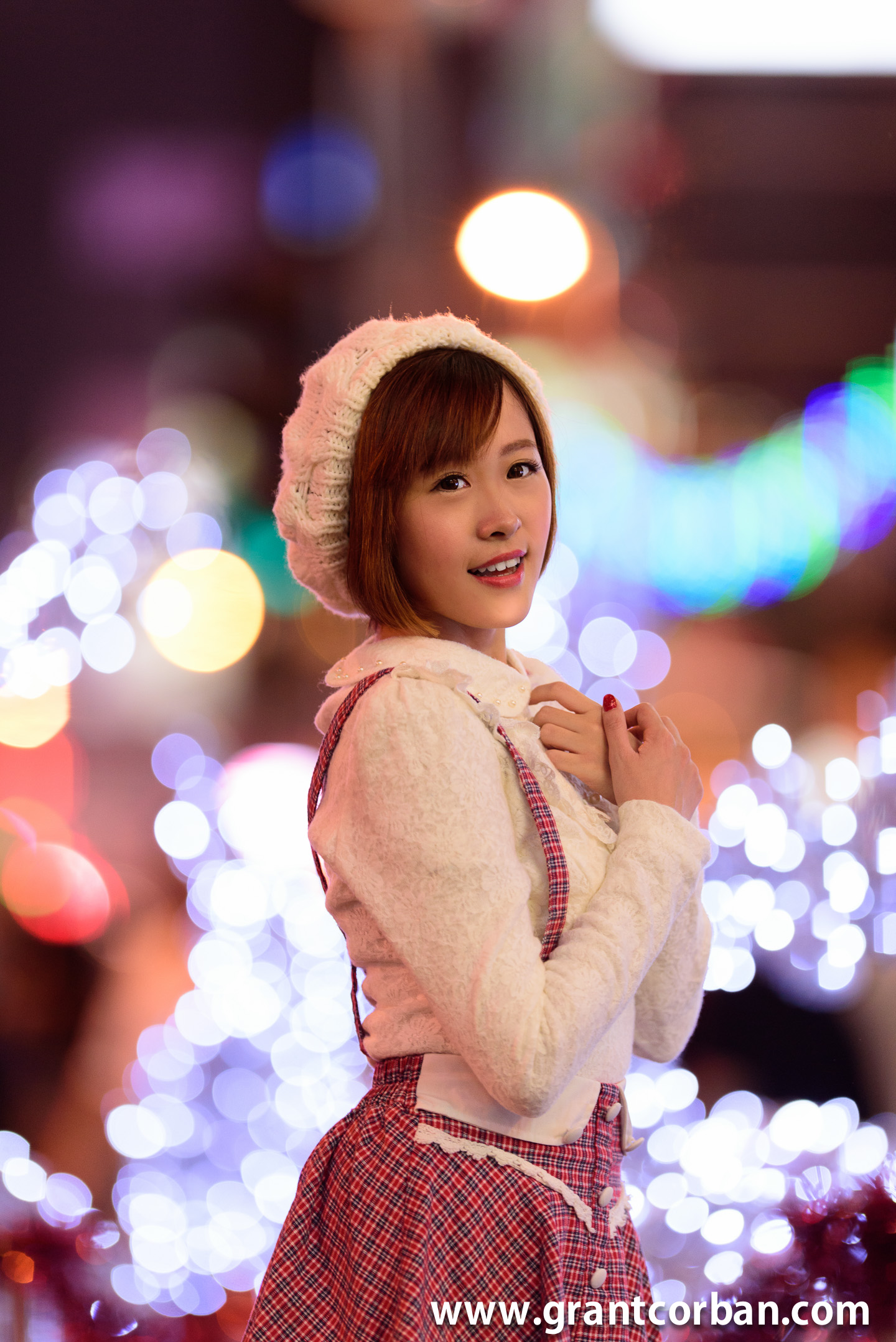 Nikon 200m F2.0 portrait bokeh review